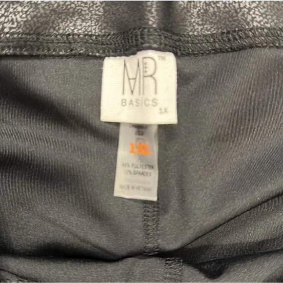 Mono B Sleek Black High-Rise Leggings - Picture 9 of 14